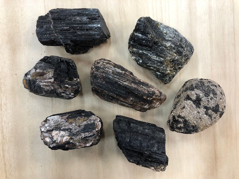 Turmalina Catedral con Mica 100 a 150 gr aprox